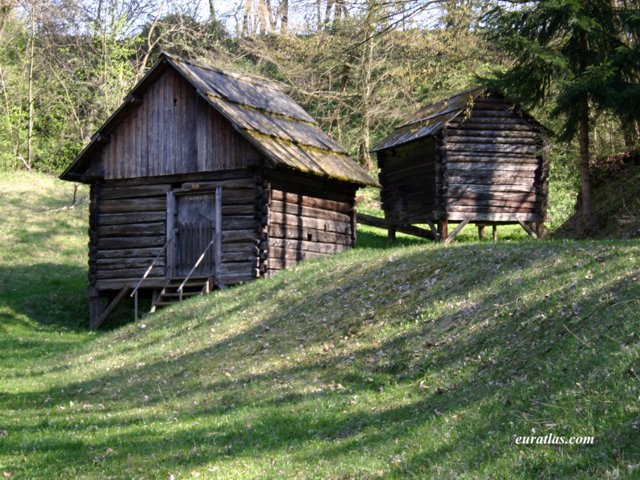 carinthia_barns.jpg