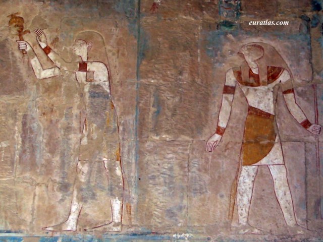 luxor_hatshepsut_horus.jpg