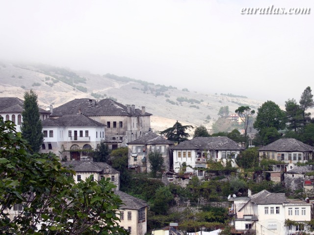 Cliquez ici pour télécharger Gjirokastër or Argyrokastro...