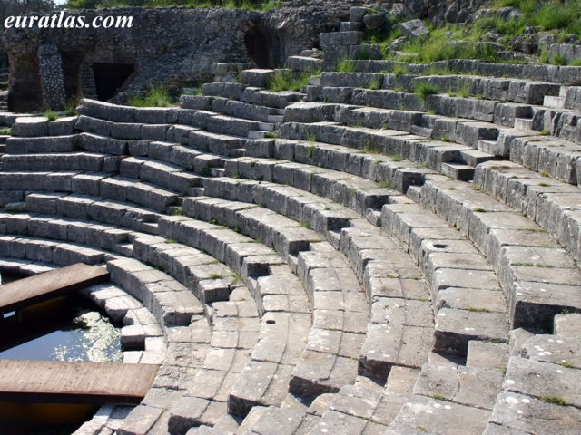 g_butrint_theatre.jpg