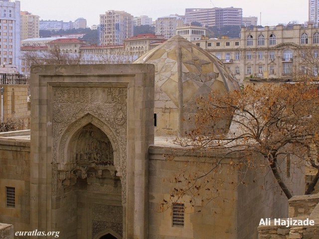 baku_shirvanshah_dome.jpg