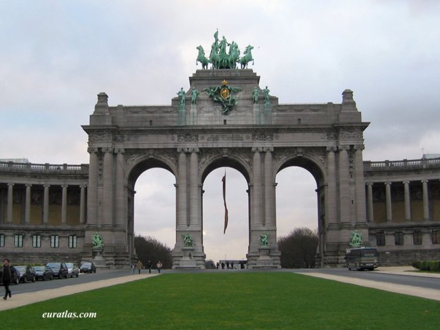 arcades_cinquantenaire.jpg