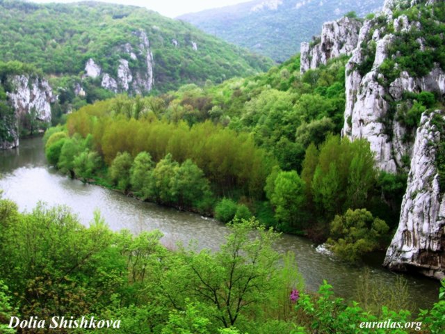 iskar_gorge_river.jpg