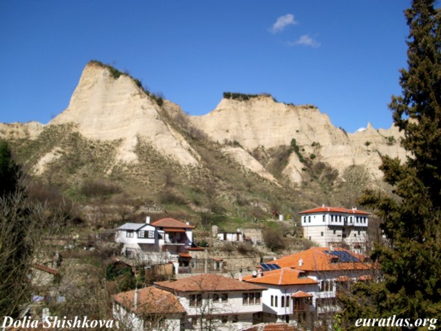 melnik_pyramids.jpg