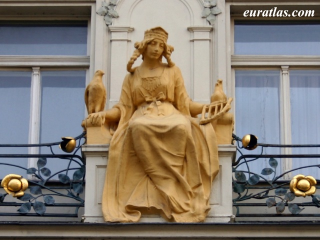 prague_art_nouveau.jpg