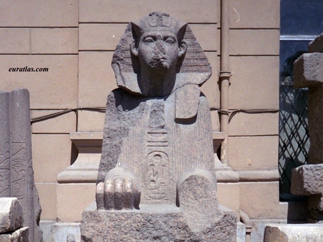 cairo_museum.jpg