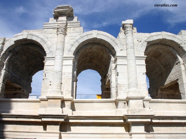 arles_arenes.jpg