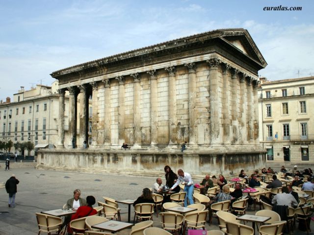 nimes_temple.jpg