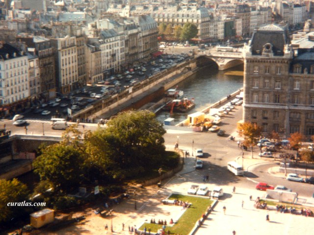 paris_seine_notre_dame.jpg