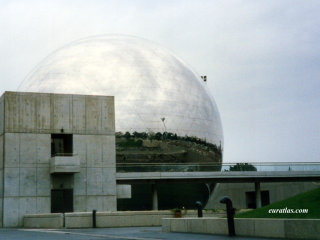 paris_villette_geode.jpg