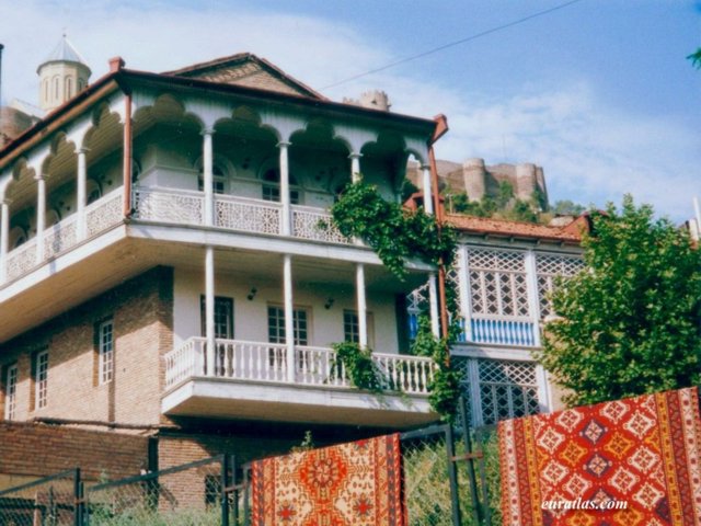 tbilisi_house_2.jpg