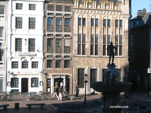 aachen_old_town.jpg