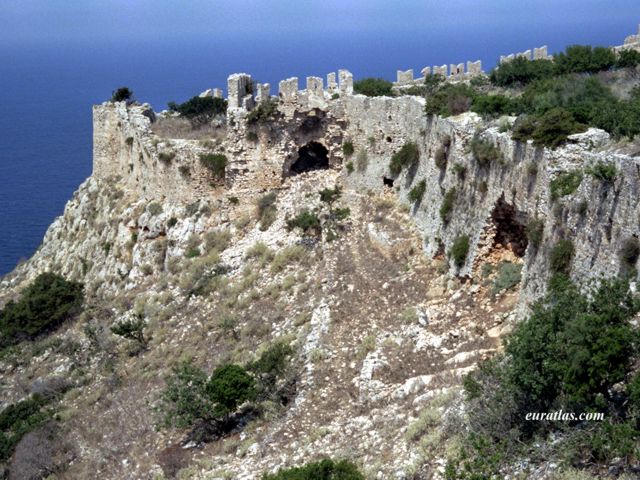 navarin_pylos_paleokastro.jpg