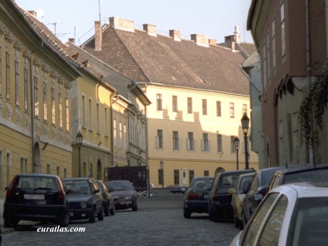 budapest_castle_street.jpg