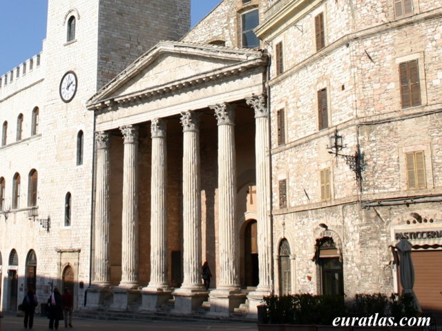 assisi_santa_maria_sopra_minerva.jpg