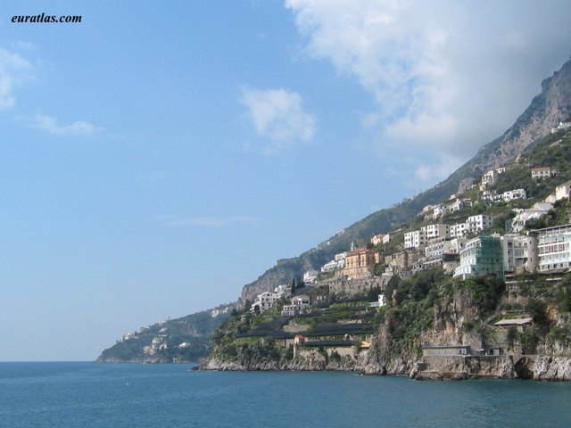 amalfi_west.jpg