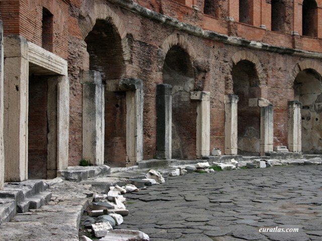 forum_market_trajan_shops.jpg