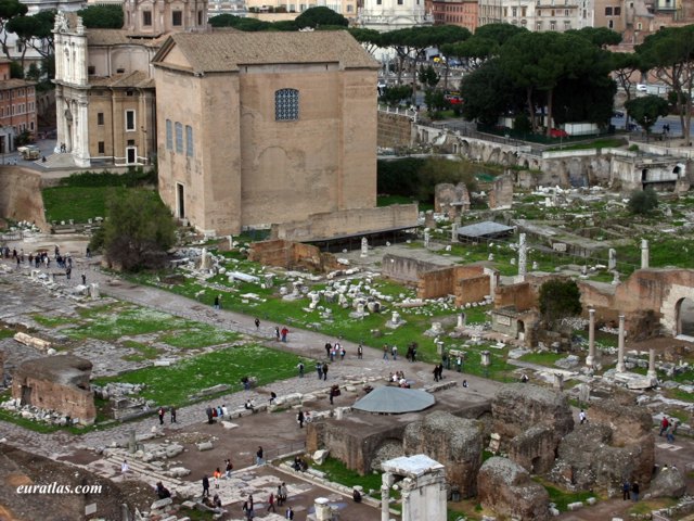 forum_roman_curia.jpg