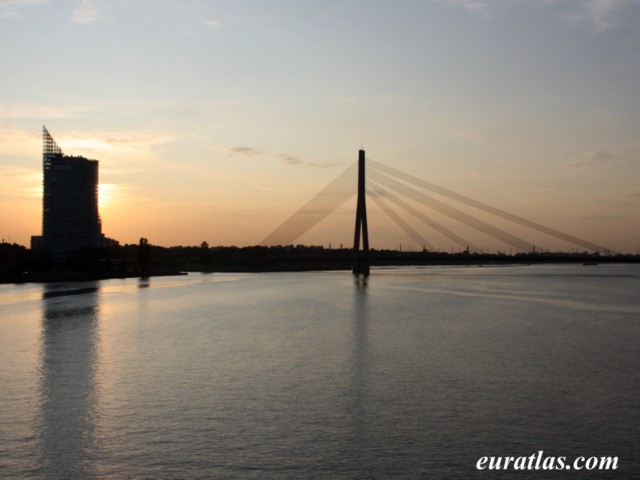 riga_new_sunset.jpg