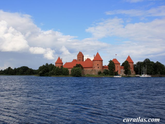 trakai_castle.jpg