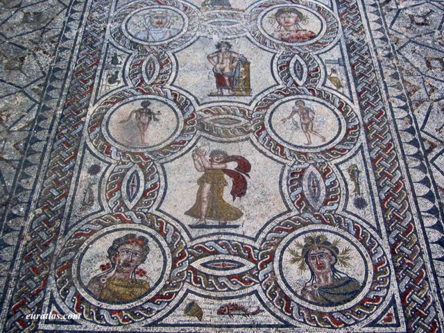 volubilis_mosaique_dionysos.jpg