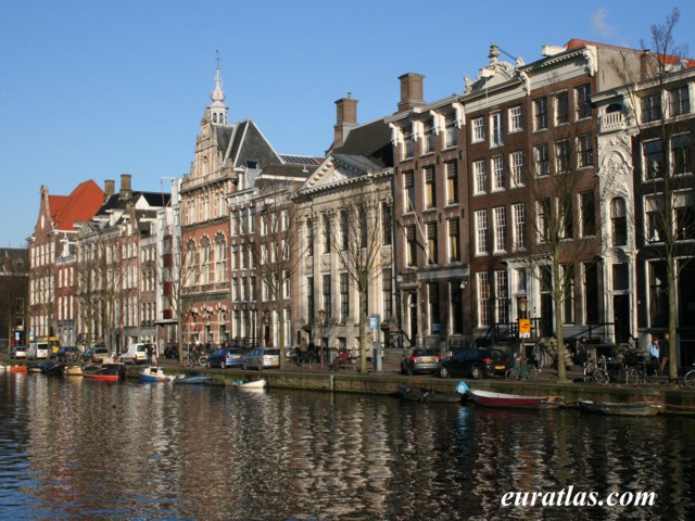 amsterdam_kloveniers_burgwal.jpg