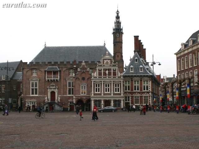 haarlem_town_hall.jpg