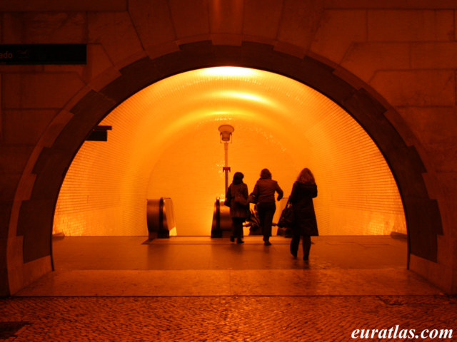 lisbon_metro.jpg