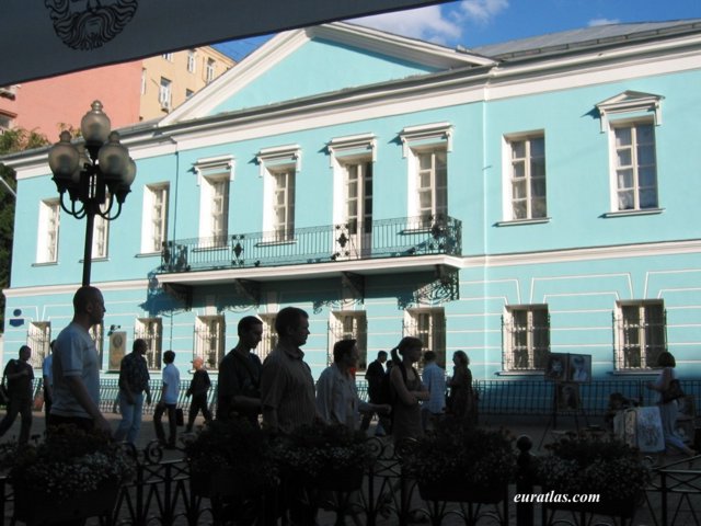 moscow_pushkin_house.jpg