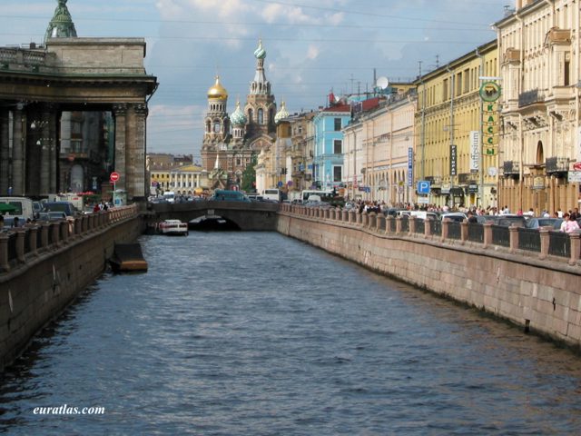 saint_petersburg_canal.jpg