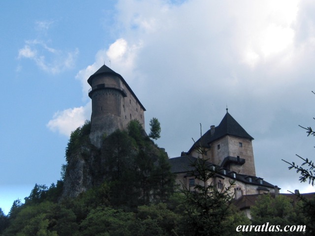 arva_castle.jpg