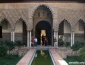 fr_seville_alcazar_damsel_courtyard.html