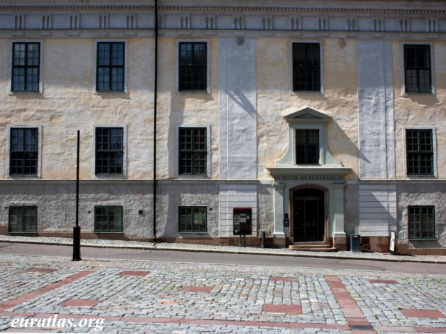 uppsala_gustavianum_facade.jpg