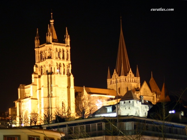 lausanne_cathedrale_nuit.jpg