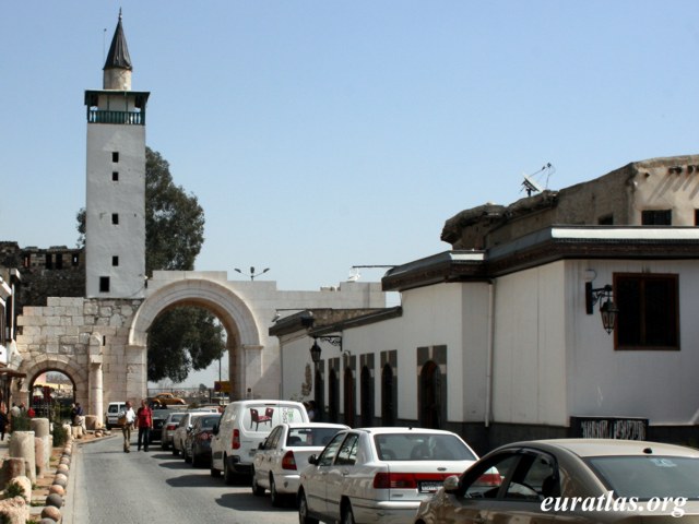 damascus_street_straight.jpg