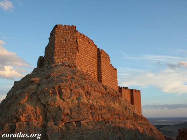 palmyra_qalaat_ibn_maan.jpg