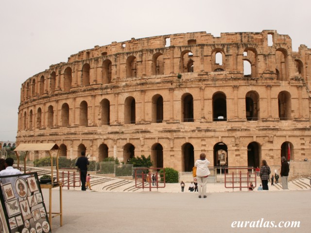 el_djem_amphitheatre.jpg