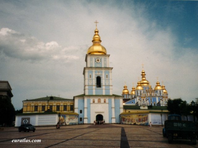 1_kiev_eglise.jpg