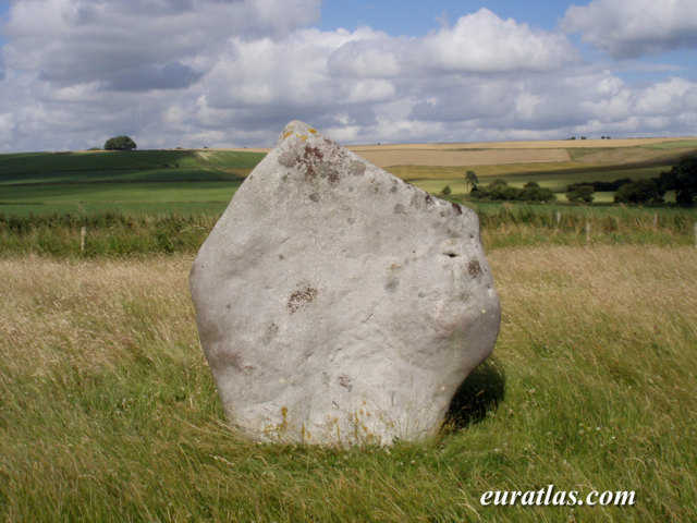 avebury_menhir.jpg