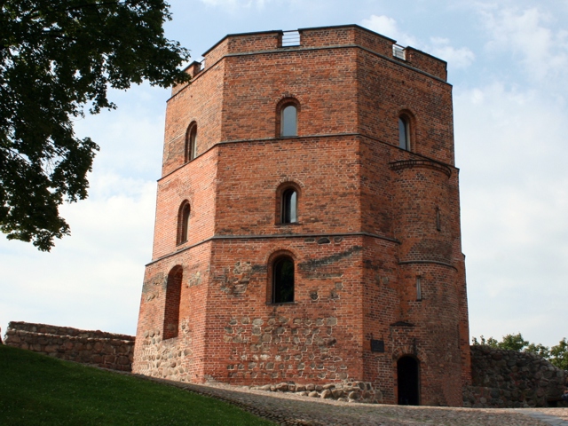 gediminas_tower.jpg